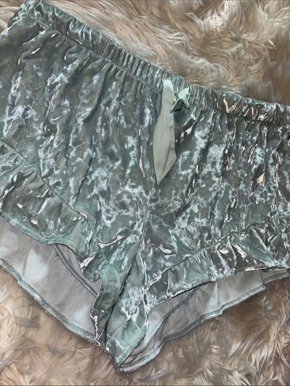 Gorgous Victoria’s Secret velour ruffle shorts